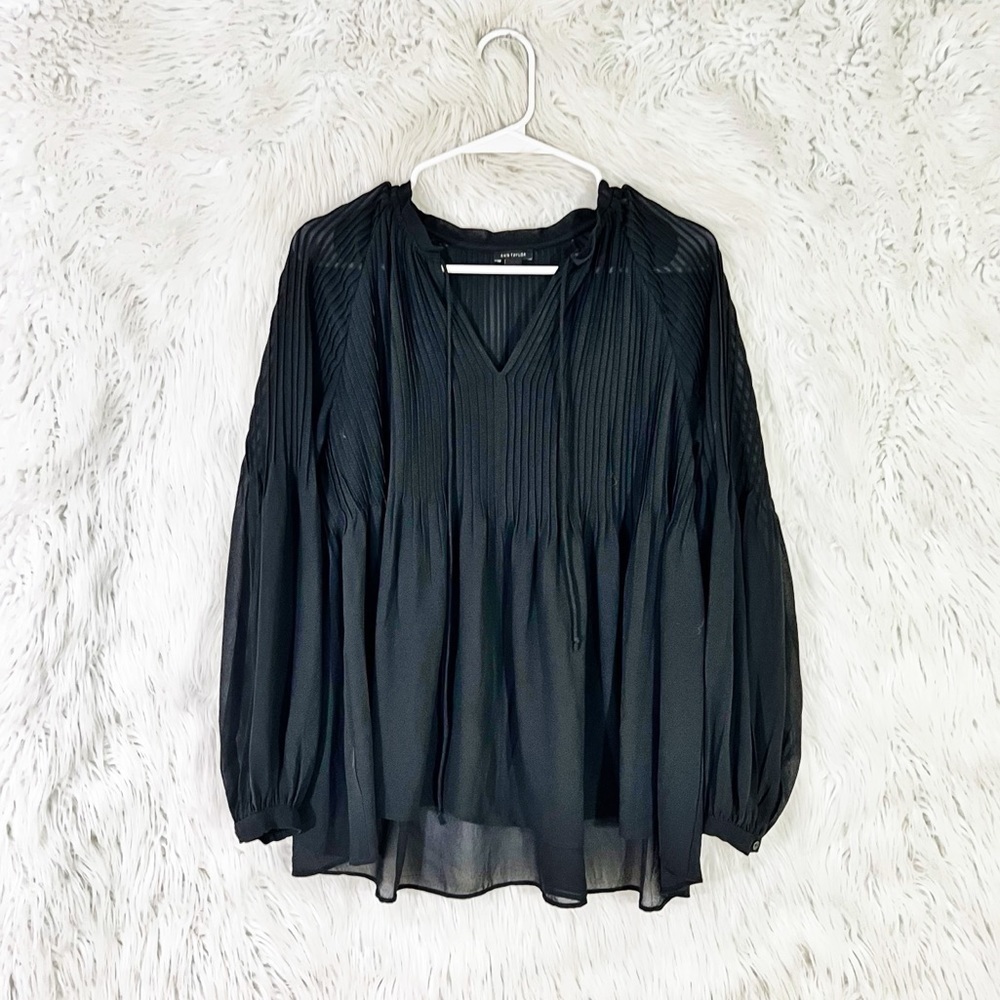 Ann Taylor pintuck pleated babydoll blouse